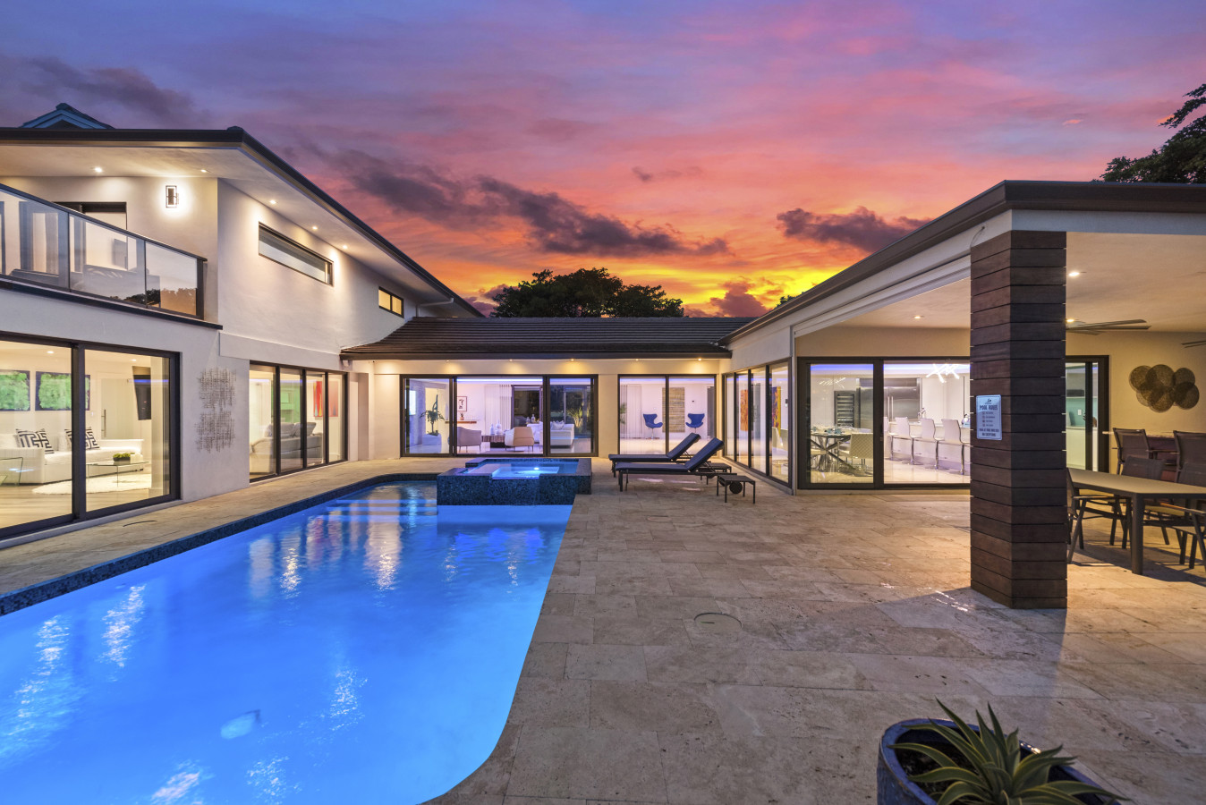 1025 Diplomat Pkwy thumbnail 5