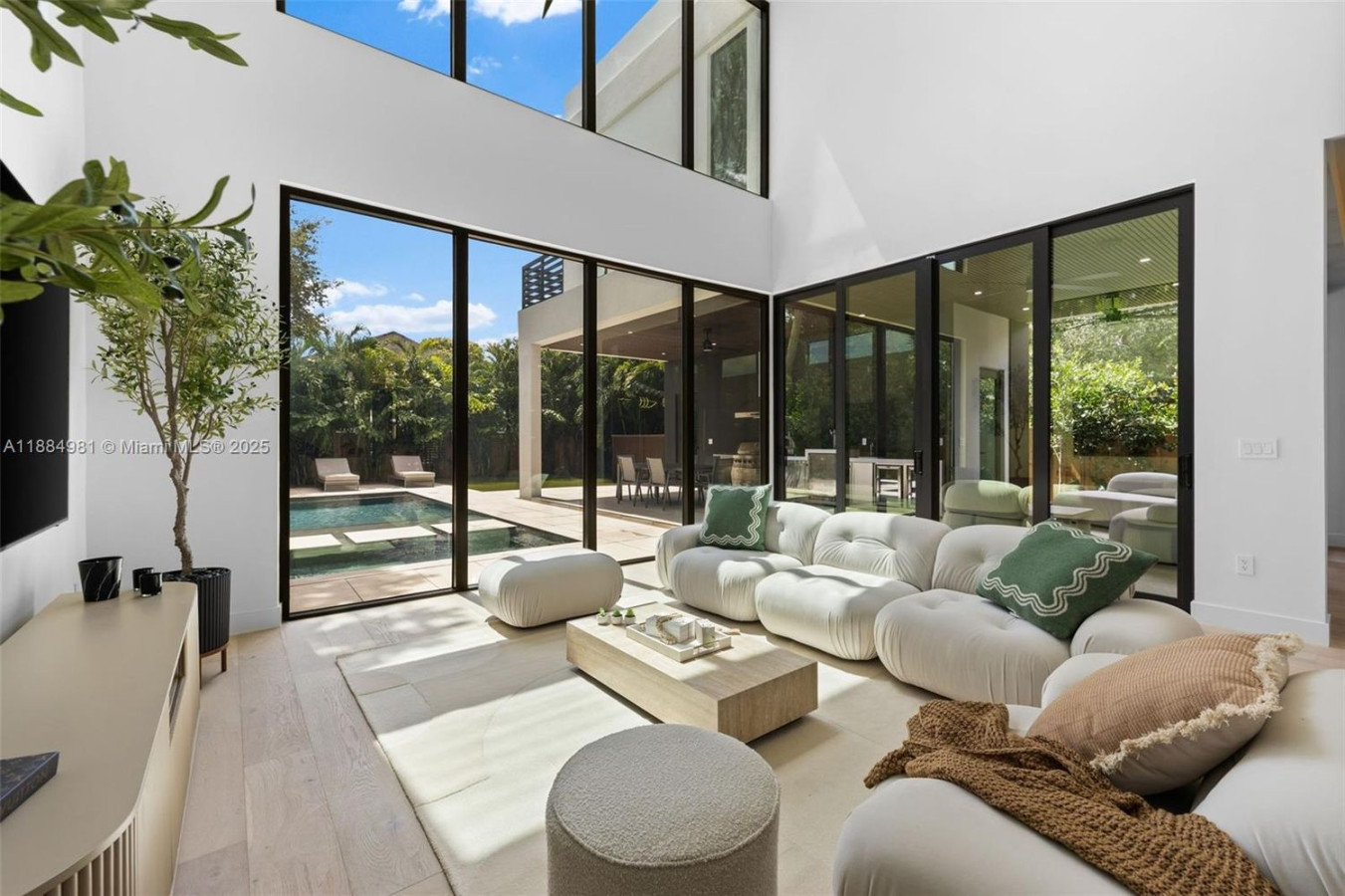 260 NW 49th St thumbnail 5