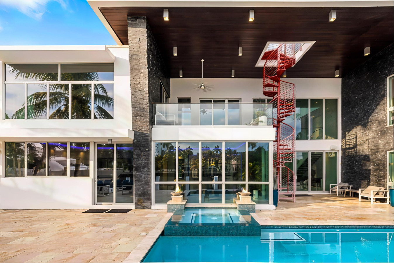 300 Royal Plaza Dr thumbnail 2