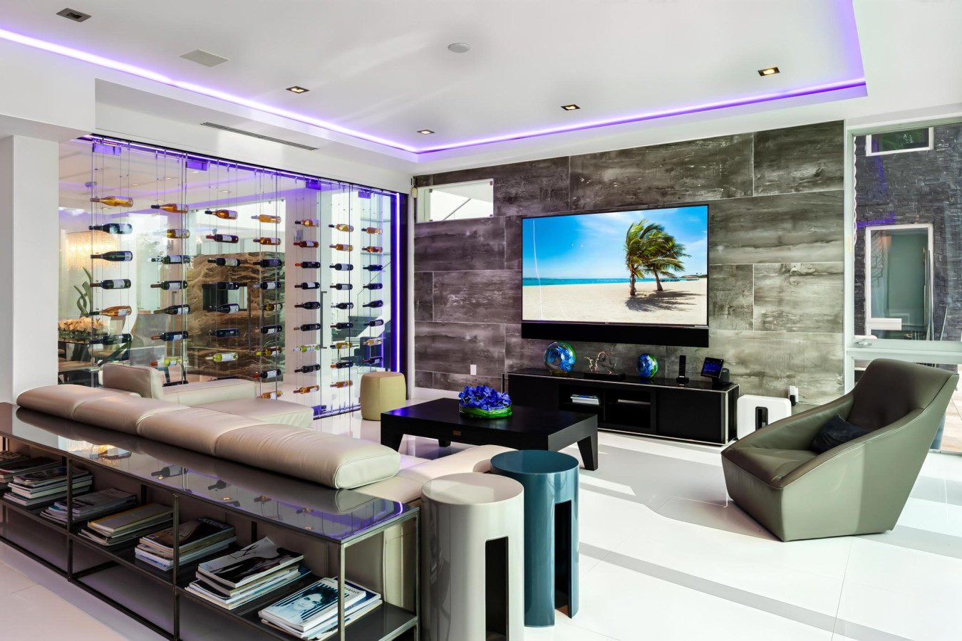 300 Royal Plaza Dr thumbnail 5