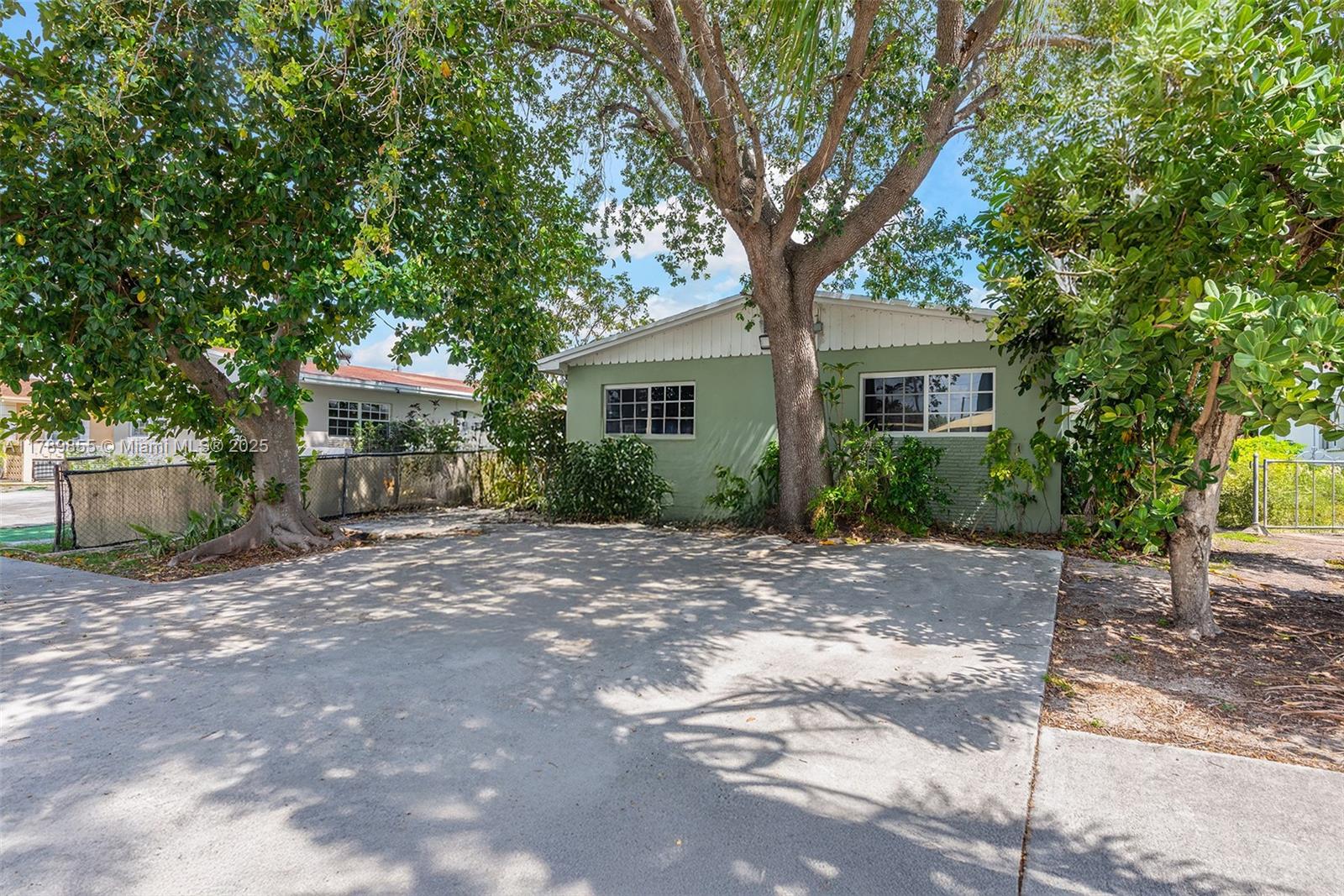 504 SW 10th St thumbnail 2