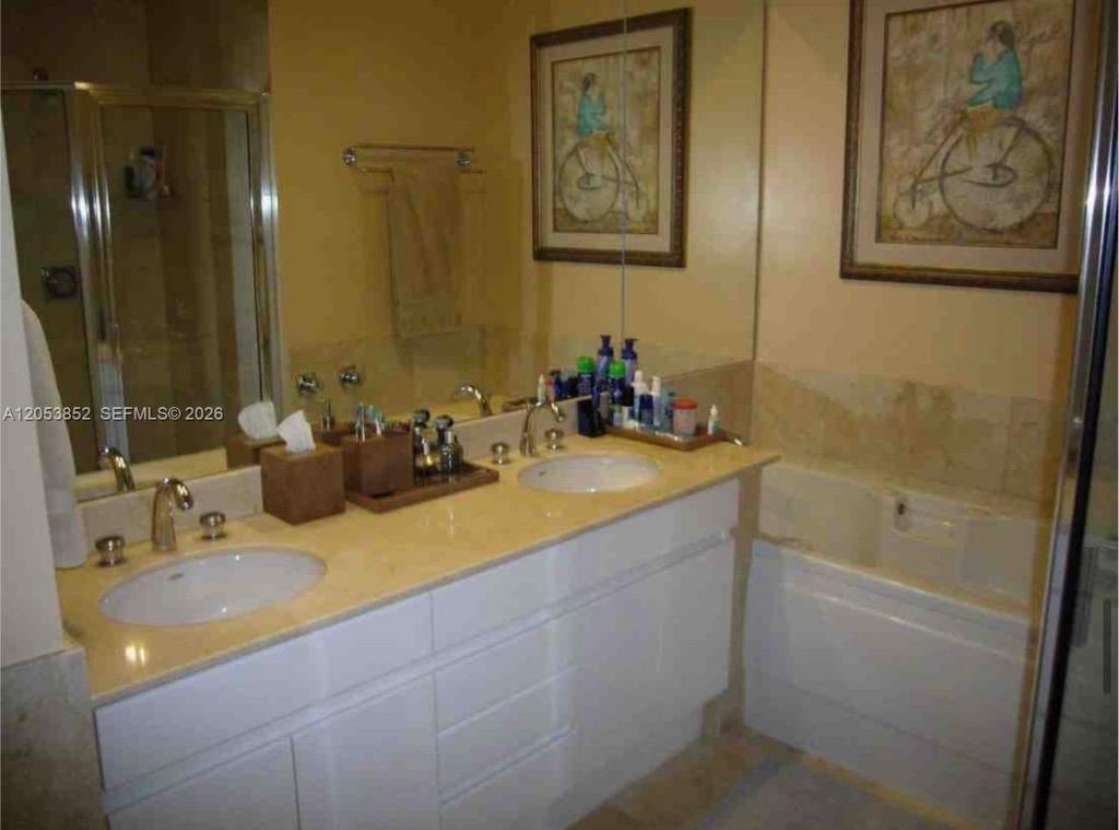 808 Brickell Key Dr #606 thumbnail 7