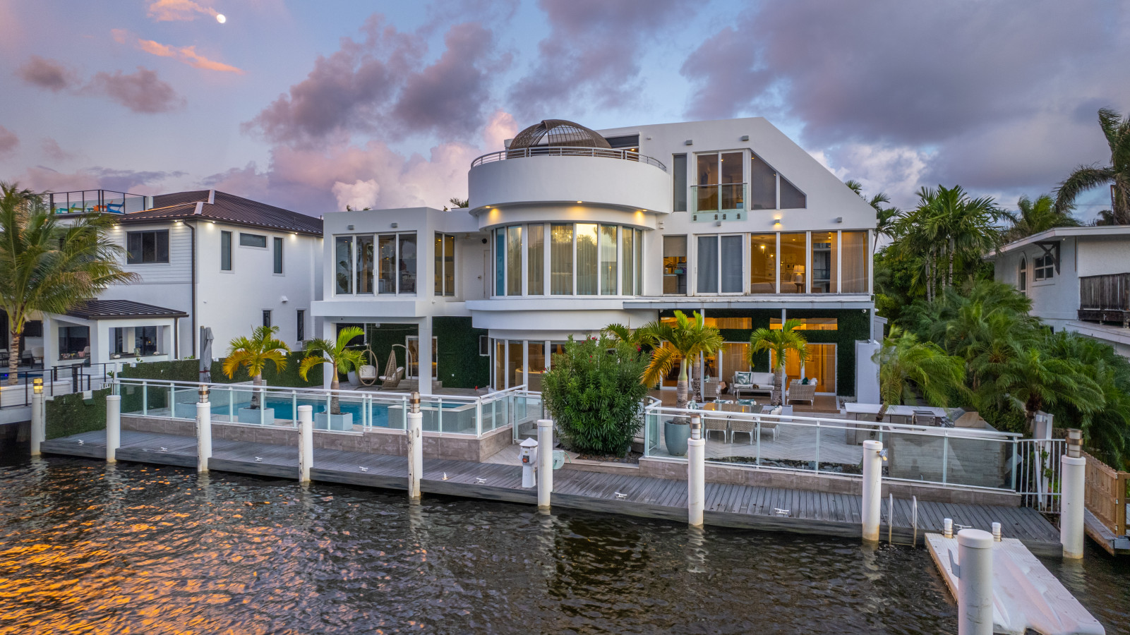 1319 Seminole Dr